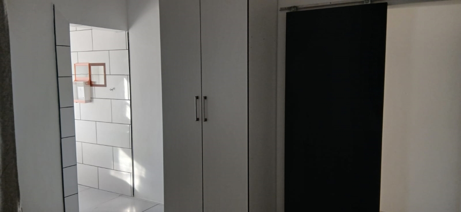 To Let 4 Bedroom Property for Rent in Hopefield Western Cape